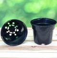 DONICZKA 1,5L PRODUKCYJNA CZARNA Z DZIURAMI DO WYSIEWU SBX O ŚREDNICY 15CM 7142